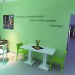Dsquare 4* Neapel