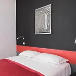 בית הארחה Dsquare 4*