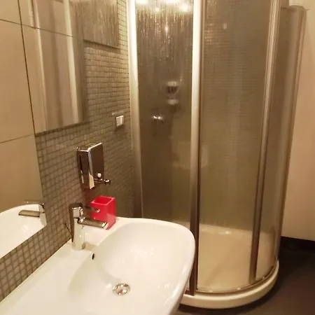 Vendégház Dsquare 4*