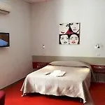 Dsquare 4* Neapol