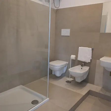 Dsquare 4*
