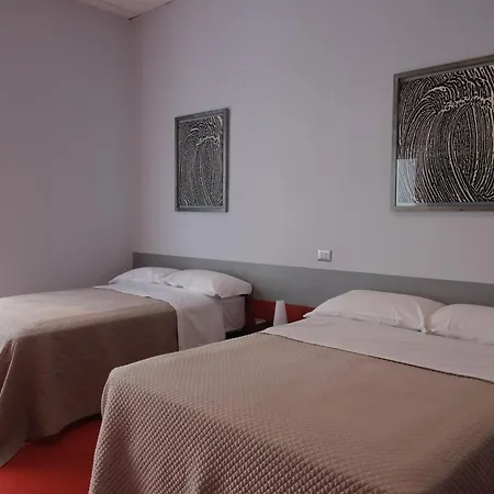 Pensionat Dsquare 4*
